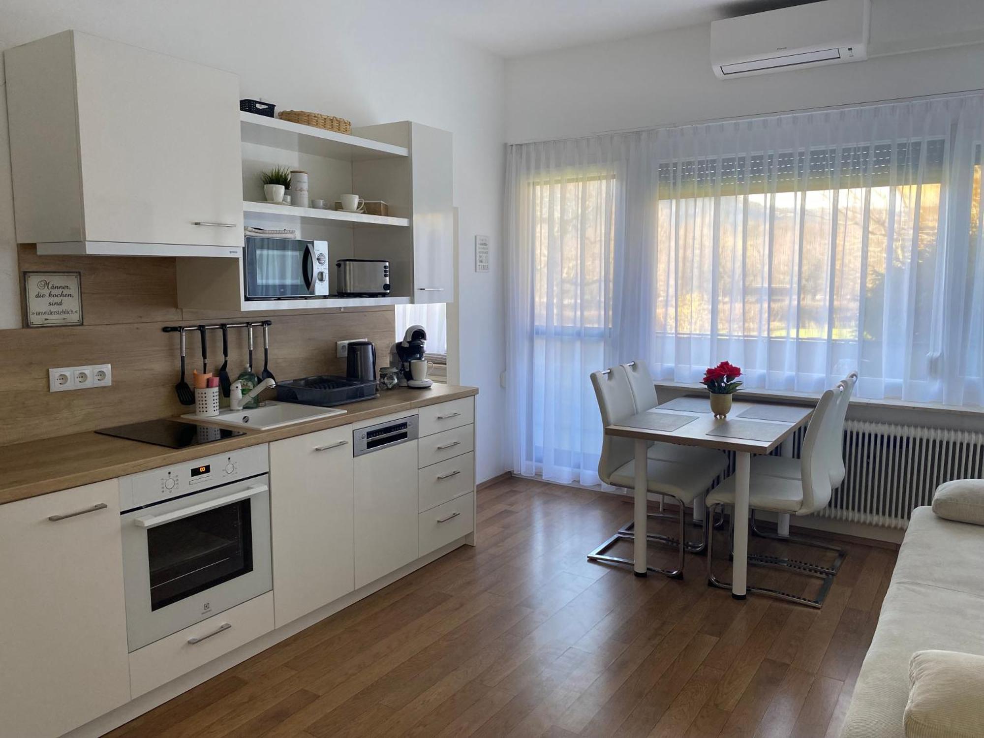 Rosebeach Appartement Am Ossiachersee Und Gerlitzen Skipiste Bodensdorf Exterior photo